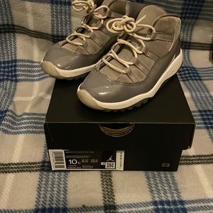 Jordan 11 grey